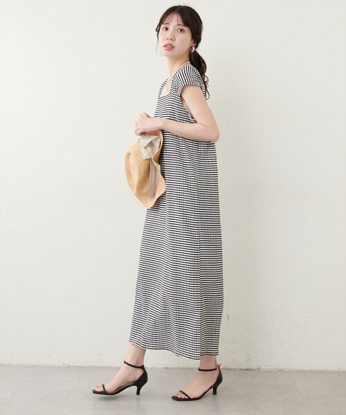 natural couture(ナチュラルクチュール)の「リボンベルト付きワンピース(ワンピース・レディース・ブラック系その他/レッド系その他/ブルー/ブラック・FREE)」の15枚目の写真