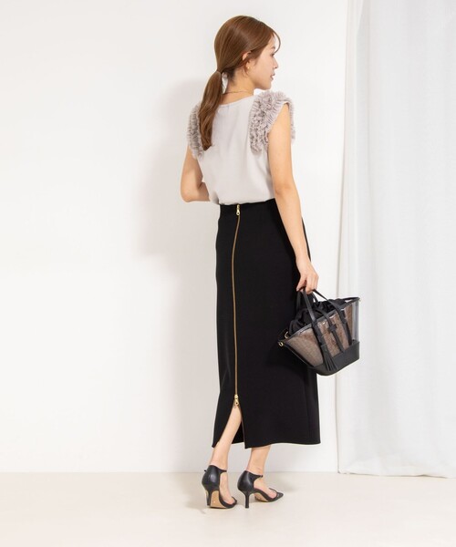 NOLLEY’S（ノーリーズ）の「【PR阿部☆別注】《手洗い可能》肩フリルノースリーブプルオーバーニット（ニット/セーター・レディース・ブラック/オフホワイト/グレイッシュベージュ・38）」の18枚目の写真