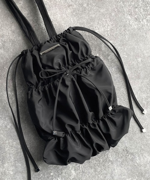 classicalelf（クラシカルエルフ）の「大人ガーリー、だけどちゃんと実用的。ロゴプレート使いリボンシャーリングトートバッグ（トートバッグ・レディース・ライトグレー/ブラック・ONE SIZE）」の22枚目の写真