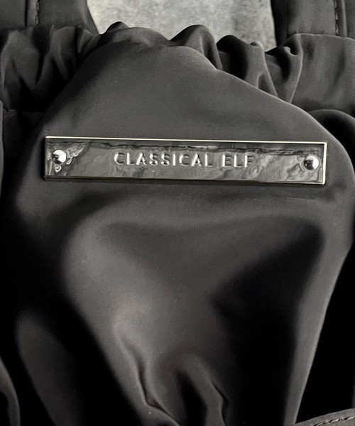 classicalelf（クラシカルエルフ）の「大人ガーリー、だけどちゃんと実用的。ロゴプレート使いリボンシャーリングトートバッグ（トートバッグ・レディース・ライトグレー/ブラック・ONE SIZE）」の21枚目の写真