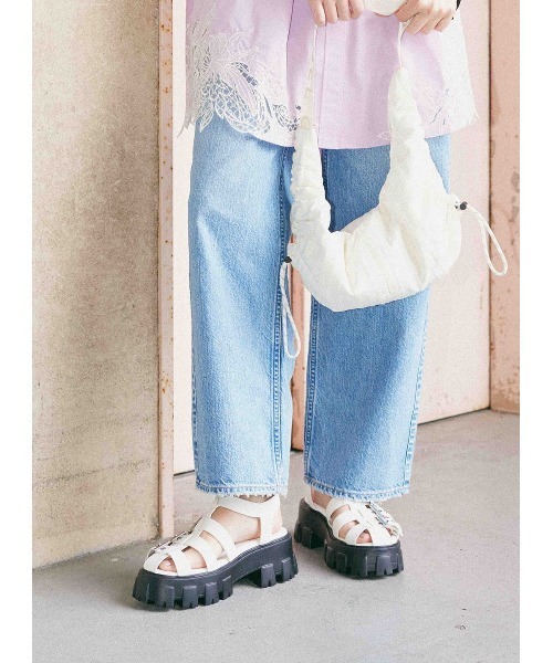 COEL(コエル)の「ベルトグルカサンダル(サンダル・レディース・ホワイト/ブラック/カーキ・35/37/39)」の9枚目の写真