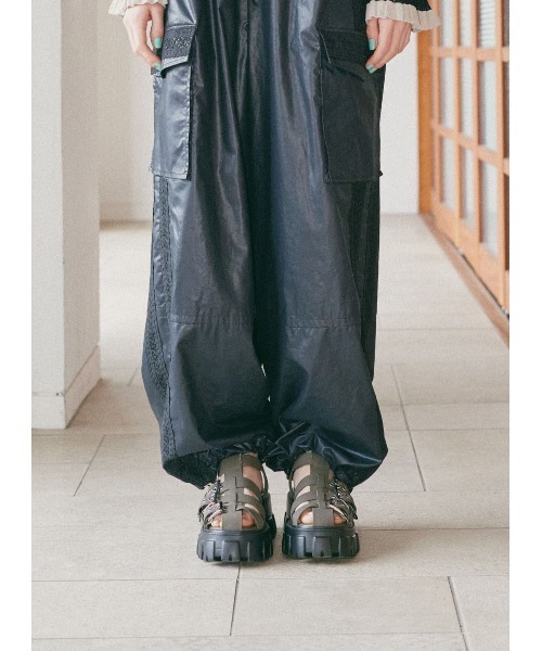 COEL(コエル)の「ベルトグルカサンダル(サンダル・レディース・ホワイト/ブラック/カーキ・35/37/39)」の15枚目の写真