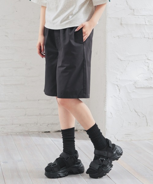 Honeys(ハニーズ)の「イージーハーフパンツ(その他パンツ・レディース・アイボリー/カーキ/グレー系その他/ブラック/ベージュ/ベージュ系その他・L/LL/M/S)」の1枚目の写真