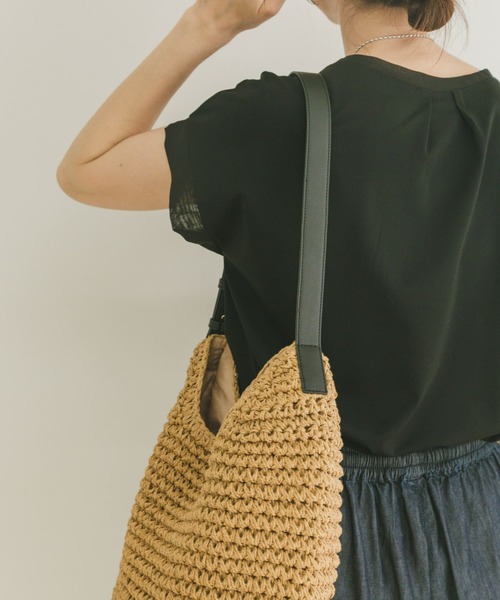 ITEMS URBANRESEARCH(アイテムズ アーバンリサーチ)の「バックタックフレンチプルオーバー(Tシャツ/カットソー・レディース・ライトブルー/ブラック/ブラウン/ホワイト・FREE)」の3枚目の写真