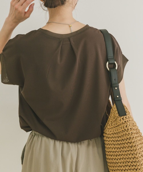 ITEMS URBANRESEARCH(アイテムズ アーバンリサーチ)の「バックタックフレンチプルオーバー(Tシャツ/カットソー・レディース・ライトブルー/ブラック/ブラウン/ホワイト・FREE)」の8枚目の写真