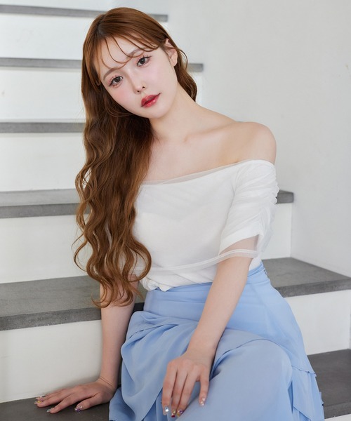 one after another NICE CLAUP(ワンアフターアナザーナイスクラップ)の「チュールオフショルトップス(Tシャツ/カットソー・レディース・オフホワイト/モカ/ベージュ/グレー・FREE)」の1枚目の写真