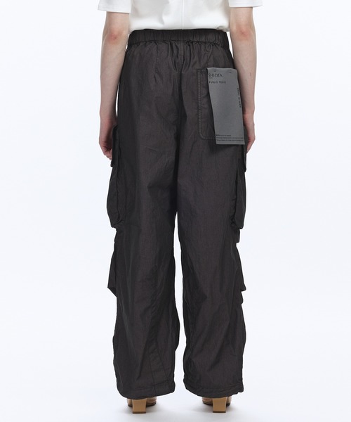 PUBLIC TOKYO（パブリックトウキョウ）の「SHIOTAオーバーダイカーゴパンツ（カーゴパンツ・レディース・アイボリー/カーキ・0）」の4枚目の写真