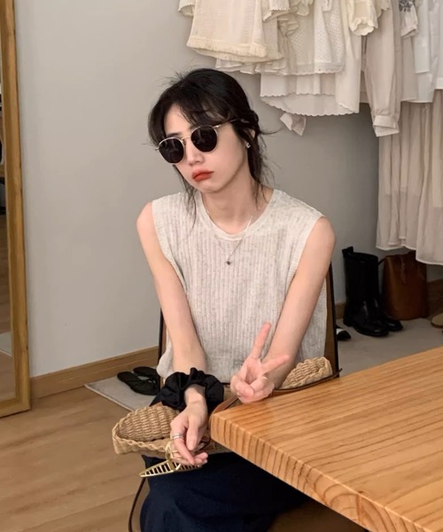 SHEPP(シープ)の「バックデザインノースリーブニット(Tシャツ/カットソー・レディース・アイボリー/ブラック/ライトグリーン・M)」の10枚目の写真