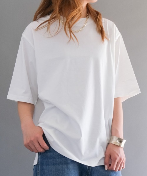 aquagarage(アクアガレージ)の「接触冷感オーバーサイズTシャツ(Tシャツ/カットソー・レディース・ブラック/オフホワイト/チャコール・FREE)」の7枚目の写真