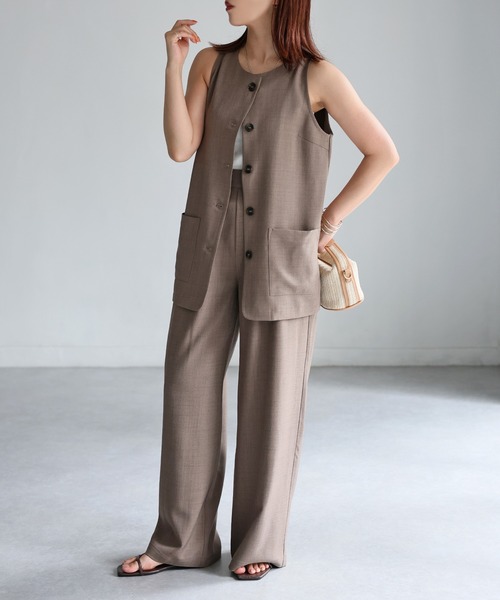 Riberry（リベリー）の「ノーカラーベスト×タックワイドパンツセットアップ（セットアップ・レディース・ブラック/ブラウン・FREE）」の3枚目の写真