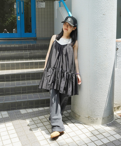 JOINT WORKS(ジョイントワークス)の「ANNA SUI NYC/ギャザーフレアキャミワンピース(ワンピース・レディース・ブラック・FREE)」の4枚目の写真