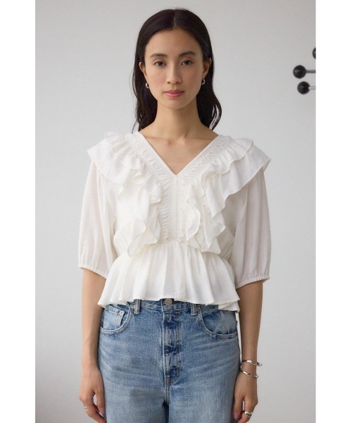 AZUL by moussy(アズールバイマウジー)の「ラッフルショルダーブラウス(シャツ/ブラウス・レディース・オフホワイト/ブラック・SMALL/MEDIUM)」の14枚目の写真