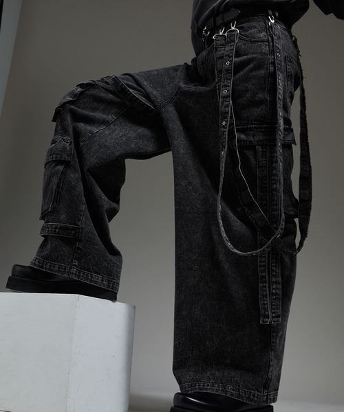 cussil（クシル）の「【cussil/クシル】【12oz】 ルーズシルエットアシンメトリーサスペンダーカーゴデニムパンツ（デニムパンツ・メンズ・ブラック・L/M/S）」の8枚目の写真