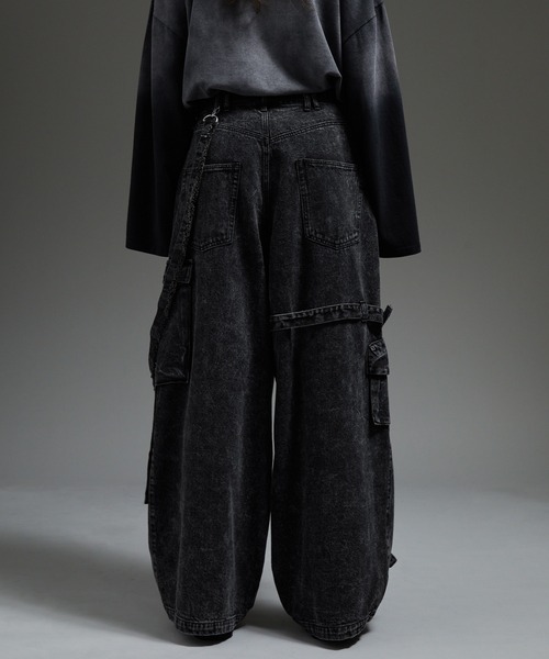 【新品・未使用】CULLNI 20ssアシンメトリースリムデニムパンツ Hem Slit Straight Denim Pant（デニムパンツ）｜CULLNI（クルニ