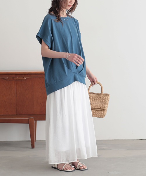 n'OrLABEL(ノアールレーベル)の「【汗じみ防止】裾タックカットソー(Tシャツ/カットソー・レディース・グリーン/ブルー/オフホワイト/杢グレー/ブラック・2/1)」の14枚目の写真