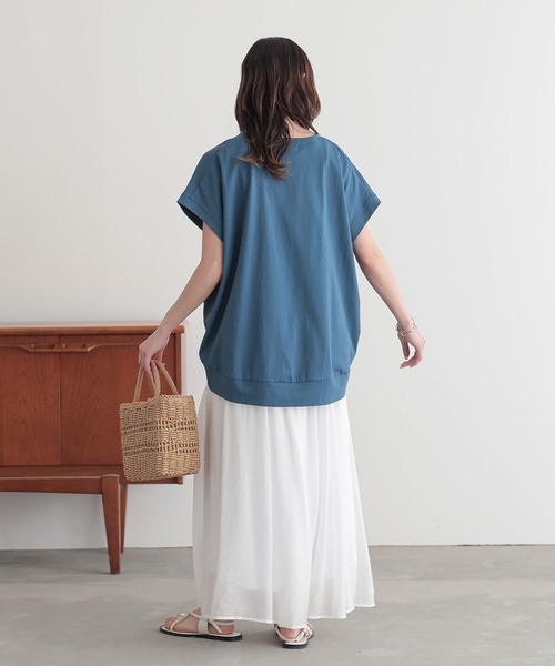 n'OrLABEL(ノアールレーベル)の「【汗じみ防止】裾タックカットソー(Tシャツ/カットソー・レディース・グリーン/ブルー/オフホワイト/杢グレー/ブラック・2/1)」の15枚目の写真