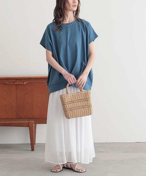 n'OrLABEL(ノアールレーベル)の「【汗じみ防止】裾タックカットソー(Tシャツ/カットソー・レディース・グリーン/ブルー/オフホワイト/杢グレー/ブラック・2/1)」の13枚目の写真