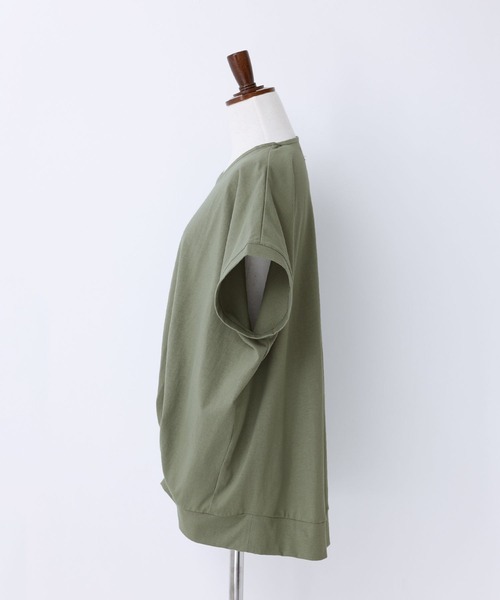 n'OrLABEL(ノアールレーベル)の「【汗じみ防止】裾タックカットソー(Tシャツ/カットソー・レディース・グリーン/ブルー/オフホワイト/杢グレー/ブラック・2/1)」の8枚目の写真