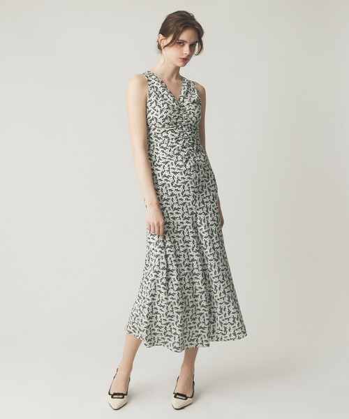 ME COUTURE（ミークチュール）の「フルールシャーリングドレス（ワンピース・レディース・ピンクベージュ/オフホワイト・0/1）」の11枚目の写真