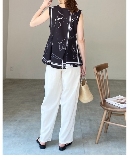 She's Closet(シーズクローゼット)の「花柄フラワープリント&アート柄タックフレアペプラムジレベスト(ベスト・レディース・ブラック系その他/ブラック/ベージュ系その他/ベージュ/ネイビー/ブルー系その他・FREE)」の21枚目の写真