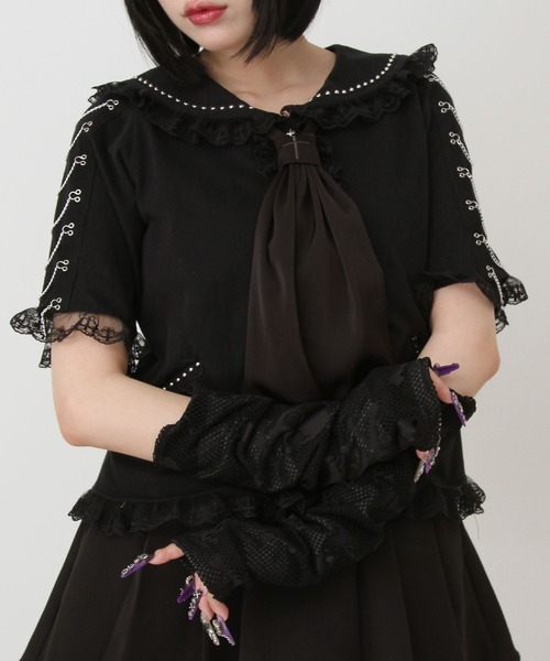 DearMyLove（ディアマイラブ）の「闇セーラー襟十字架スカーフチェーンストライプアームカバートップス（Tシャツ/カットソー・レディース・パープル/ボルドー/ブラック×ホワイト/ブラック・3L/LL/LARGE/MEDIUM）」の2枚目の写真