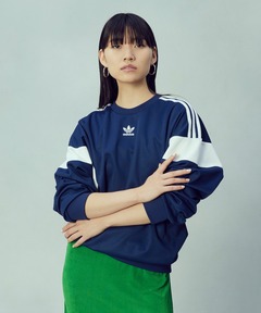 【新品】アディカラー クラシックス ハイネックアイボリースゥエット トレーナー 新品】アディカラー クラシックス ハイネックアイボリー