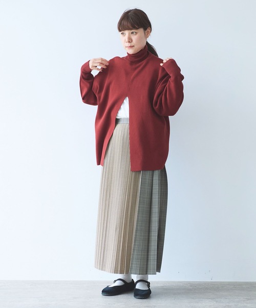 yuni（ユニ　）の「コットンスムース 2way ハイネックニット（ニット/セーター・レディース・ブラウン/サックスブルー/ブラック/ブルー・FREE）」の5枚目の写真