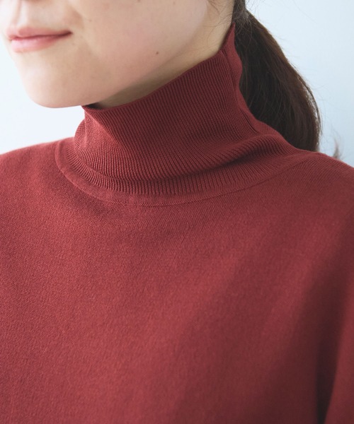 yuni（ユニ　）の「コットンスムース 2way ハイネックニット（ニット/セーター・レディース・ブラウン/サックスブルー/ブラック/ブルー・FREE）」の19枚目の写真