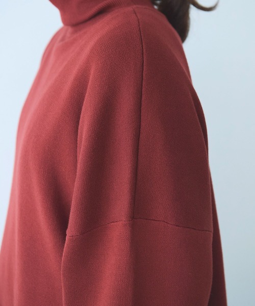 yuni（ユニ　）の「コットンスムース 2way ハイネックニット（ニット/セーター・レディース・ブラウン/サックスブルー/ブラック/ブルー・FREE）」の22枚目の写真