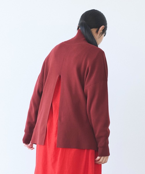 yuni（ユニ　）の「コットンスムース 2way ハイネックニット（ニット/セーター・レディース・ブラウン/サックスブルー/ブラック/ブルー・FREE）」の14枚目の写真