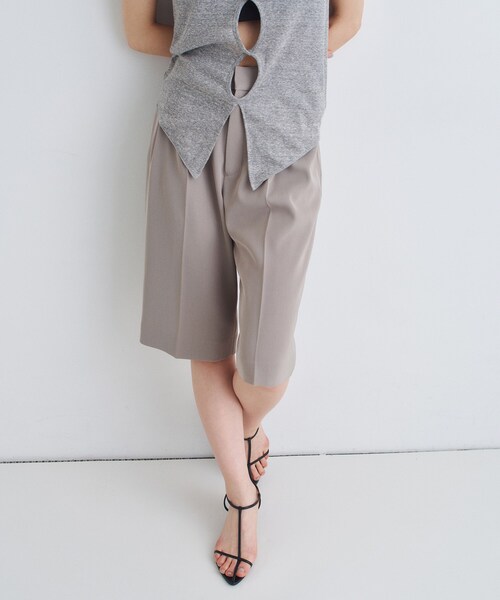 CODE A(コードエー)の「Urban Tailor shorts(その他パンツ・レディース・ブラック/グレー・36/38)」の1枚目の写真