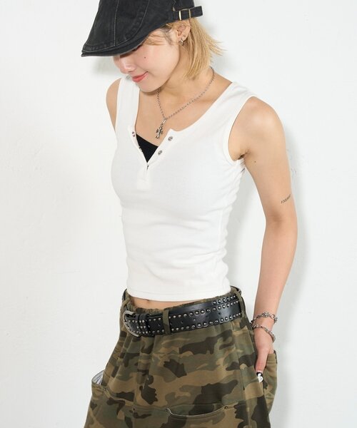 WHO'S WHO gallery（フーズフーギャラリー）の「リングドットタンクトップ（タンクトップ・レディース・ブラック/グレー/ネイビー/ホワイト・FREE）」の6枚目の写真