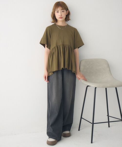 RETRO GIRL(レトロガール)の「ペプラムゆるTEE(Tシャツ/カットソー・レディース・オフホワイト/ブラック/グリーン・FREE)」の22枚目の写真