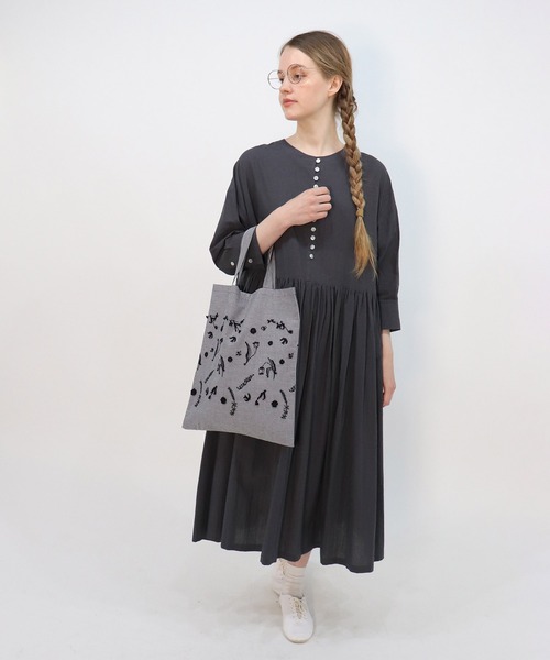 haupia（ハウピア）の「tulip dance【トートバッグ】（トートバッグ・レディース・ブルー/ブラック/グリーン・FREE）」の6枚目の写真