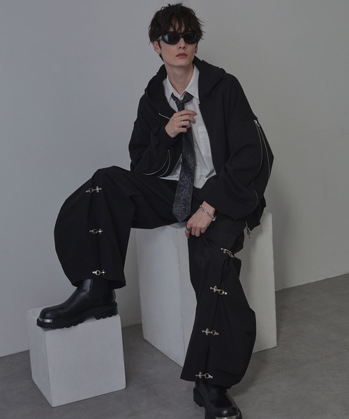 ANEDIST（アンディスト）の「Deformation double zip hoodie / ディフォーメーションダブルジップフーディ（パーカー・メンズ・ブラック/杢グレー/ブラウン・L/M）」の7枚目の写真