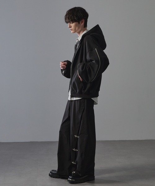 ANEDIST（アンディスト）の「Deformation double zip hoodie / ディフォーメーションダブルジップフーディ（パーカー・メンズ・ブラック/杢グレー/ブラウン・L/M）」の9枚目の写真