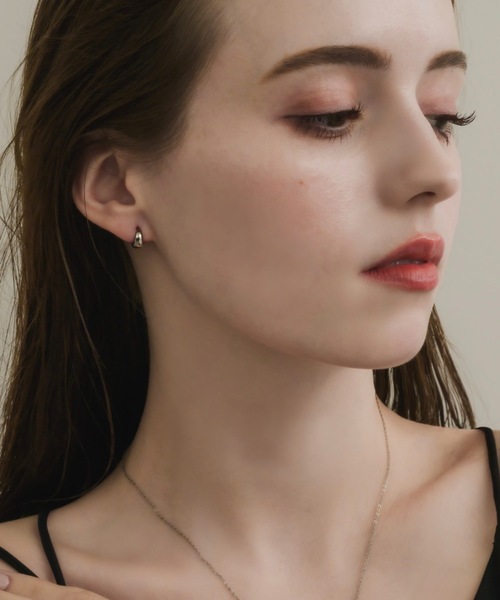 muku（ムク）の「PIERCE/MINI DROPHOOP（ピアス（両耳用）・レディース・ゴールド/シルバー・FREE）」の9枚目の写真