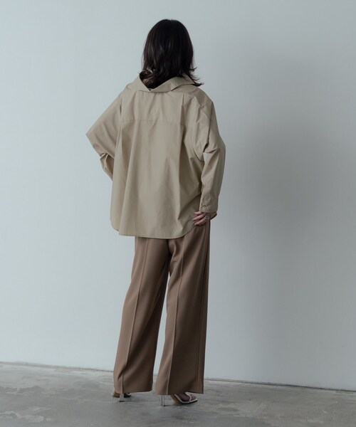 GALLEST（ギャレスト）の「Timeless｜ビッグポケットフォルムシャツ（シャツ/ブラウス・レディース・ブルー系7/チャコールグレー/ホワイト/ベージュ・34/38）」の13枚目の写真