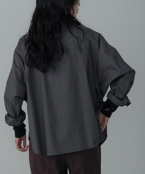 GALLEST（ギャレスト）の「Timeless｜ビッグポケットフォルムシャツ（シャツ/ブラウス・レディース・ブルー系7/チャコールグレー/ホワイト/ベージュ・34/38）」の21枚目の写真