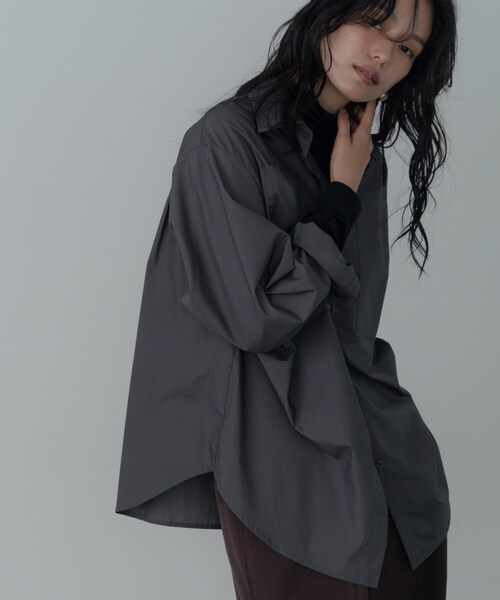 GALLEST（ギャレスト）の「Timeless｜ビッグポケットフォルムシャツ（シャツ/ブラウス・レディース・ブルー系7/チャコールグレー/ホワイト/ベージュ・34/38）」の22枚目の写真