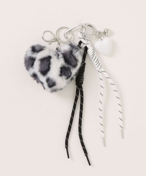 セール】レオパード ファー ハートモチーフ コード付き マルチチャーム