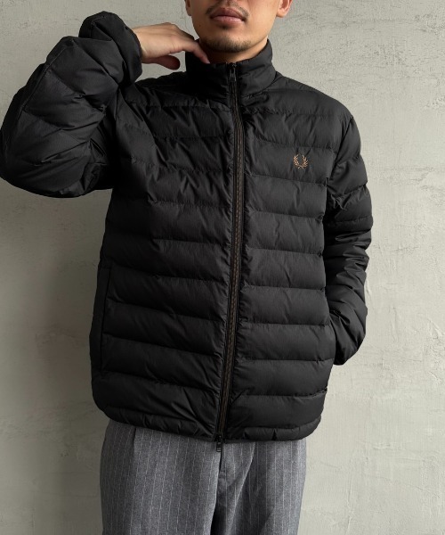FRED PERRY（フレッドペリー）の「[FRED PERRY/フレッドペリー] ワンポイントロゴ刺繍 インサレートジャケット（ブルゾン・レディース・ネイビー/ブラック・L/M）」の20枚目の写真