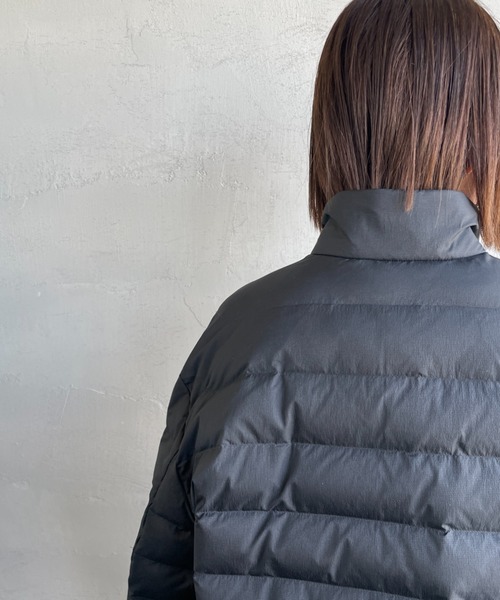 FRED PERRY（フレッドペリー）の「[FRED PERRY/フレッドペリー] ワンポイントロゴ刺繍 インサレートジャケット（ブルゾン・レディース・ネイビー/ブラック・L/M）」の17枚目の写真