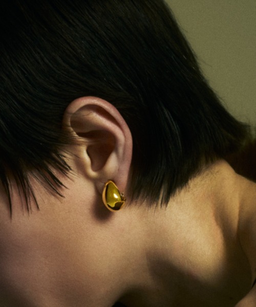 IRIS47(イリスフォーセブン)の「【IRIS 47】elpis earring/エルピス イヤリング(イヤリング・レディース・ゴールド/シルバー・FREE)」の2枚目の写真