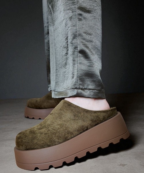 Sugar Sugar（シュガーシュガー）の「サボ　スエード　シューズ【SUGAR SUGAR シュガーシュガー】9212 スリッポン（スリッポン・レディース・カーキ/キャメル・LL/L/M/S）」の2枚目の写真