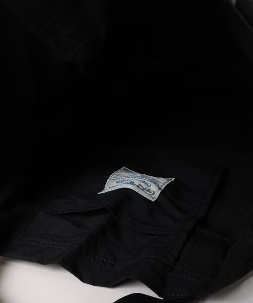 Gramicci(グラミチ)の「★GRAMICCI★NYLON PACKABLE TOTE(トートバッグ・メンズ・グレー/ブラック・FREE)」の9枚目の写真