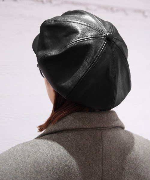 polcadot（ポルカドット）の「フェイクレザーキャスケット/Back to Front ユニセックス サイズ調節可能（キャスケット・レディース・ブラック/ブラウン・FREE）」の3枚目の写真