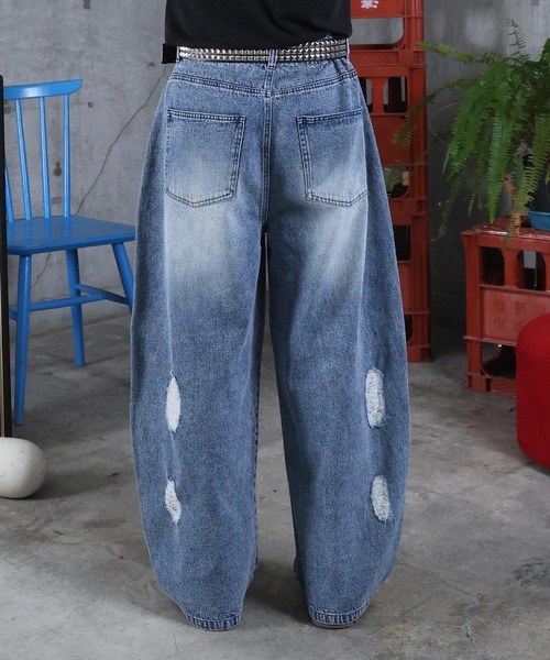 ILL'S（イルズ）の「AW バレルレッグ ペインドデニムパンツ ダメージ ダブルニーデニム デニムカーブパンツ メンズ レディース ユニセックス 【ILL'S】（デニムパンツ・メンズ・ブラック/サックスブルー/ブルー系その他/グレー系その他/ブルー系その他2/ブラック系その他・M/L）」の12枚目の写真