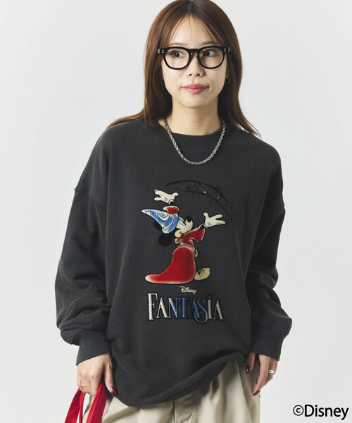 FREAK'S STORE(フリークスストア)の「DISNEY/ディズニー/『ファンタジア』/魔法/ミッキーマウス/フロッキープリント クルーネックスウェット/リラックスフィット(スウェット・メンズ・ライトグレー/ブラック・MEDIUM/LARGE)」の12枚目の写真