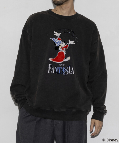 FREAK'S STORE(フリークスストア)の「DISNEY/ディズニー/『ファンタジア』/魔法/ミッキーマウス/フロッキープリント クルーネックスウェット/リラックスフィット(スウェット・メンズ・ライトグレー/ブラック・MEDIUM/LARGE)」の17枚目の写真